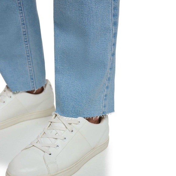 Calvin Klein Women’s Straight Jeans - Picture 6 of 9